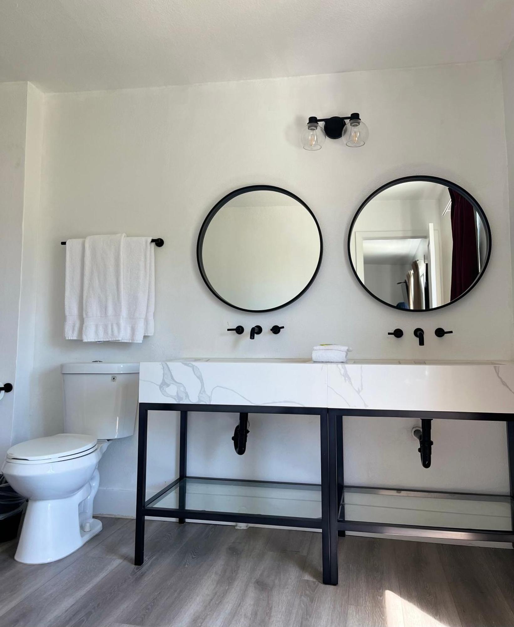 Anaheim Maingate Inn Екстер'єр фото